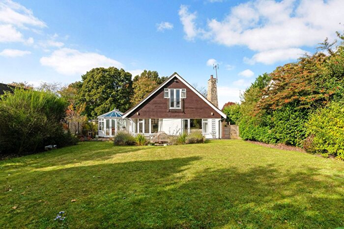 4 Bedroom Detached House For Sale In Chiltley Lane, Liphook, GU30