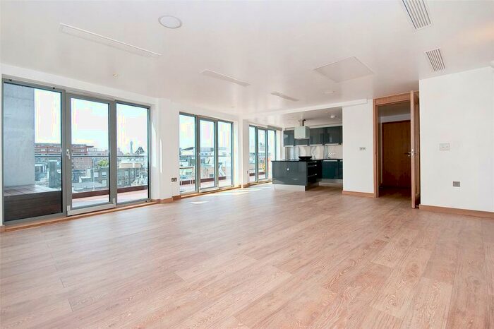 2 Bedroom Penthouse To Rent In Saffron Hill, EC1N