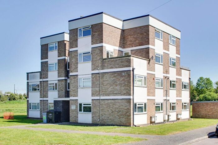 2 Bedroom Apartment For Sale In Hampden Way, Eynesbury, PE19