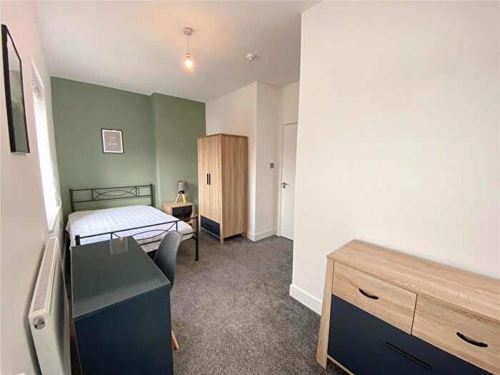 1 Bedroom House Of Multiple Occupation To Rent In Princes Gardens, Peterborough, Cambridgeshire, PE1