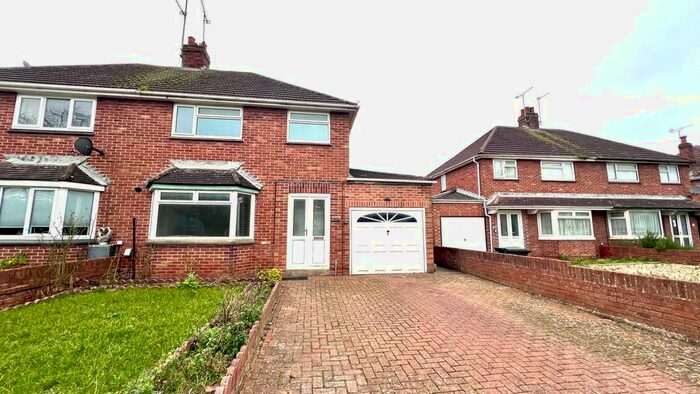 4 Bedroom Semi-Detached House To Rent In Queens Drive, Swindon, SN3
