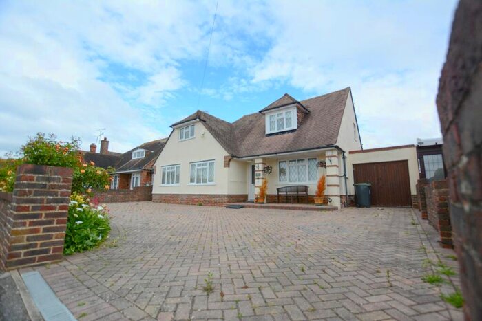 5 Bedroom Detached House To Rent In Alinora Crescent, Goring-by-Sea, Worthing, BN12