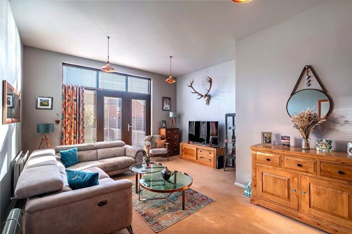 5 Bedroom Semi Detached House For Sale In Ketley Park Road, Ketley, Telford, Shropshire, TF1