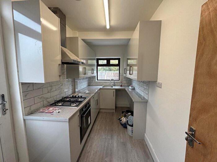 3 Bedroom Detached House To Rent In Humber Road, Nottingham, Nottinghamshire, NG9