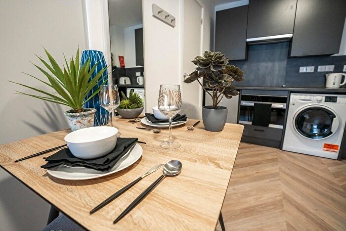 Apartment To Rent In Rockingham Street, Sheffield, S1