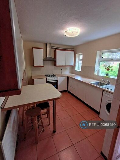 3 Bedroom Terraced House To Rent In Central Avenue, Beeston, Nottingham, NG9