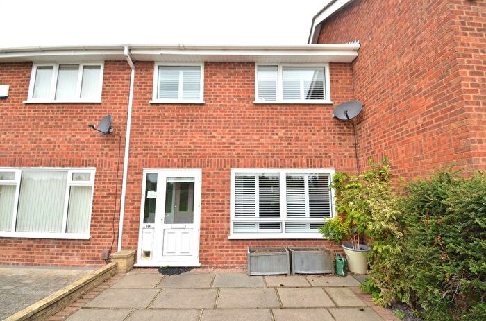 3 Bedroom Terraced House To Rent In Roborough Walk, Hornchurch, RM12