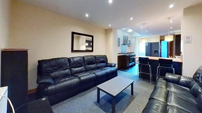 6 Bedroom House To Rent In Arley Road, Bournbrook, Birmingham, West Midlands, B29