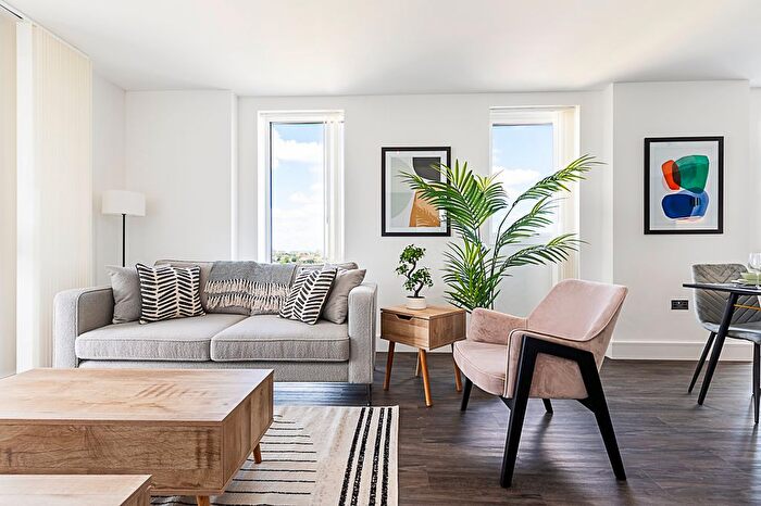 1 Bedroom Flat To Rent In N--, Edmund Point - Scrubs Lane, London, NW10