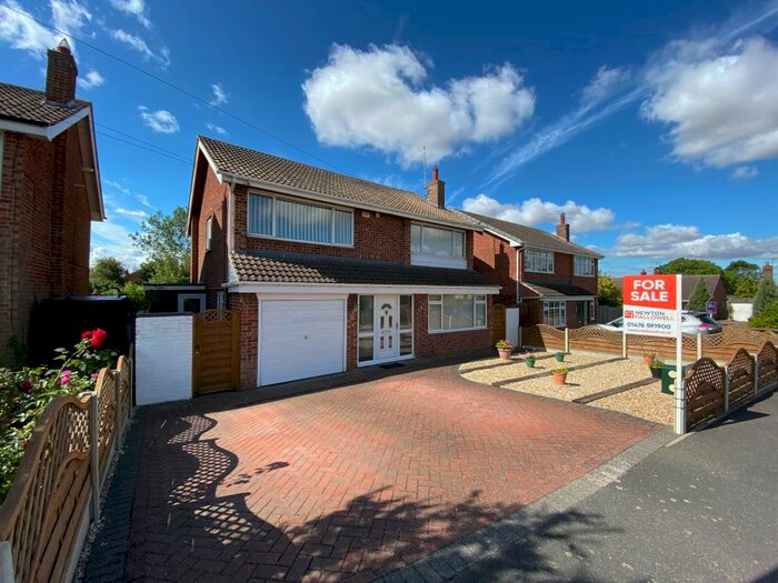 5 Bedroom Detached House For Sale In Wilkinson Road, Foston, NG32