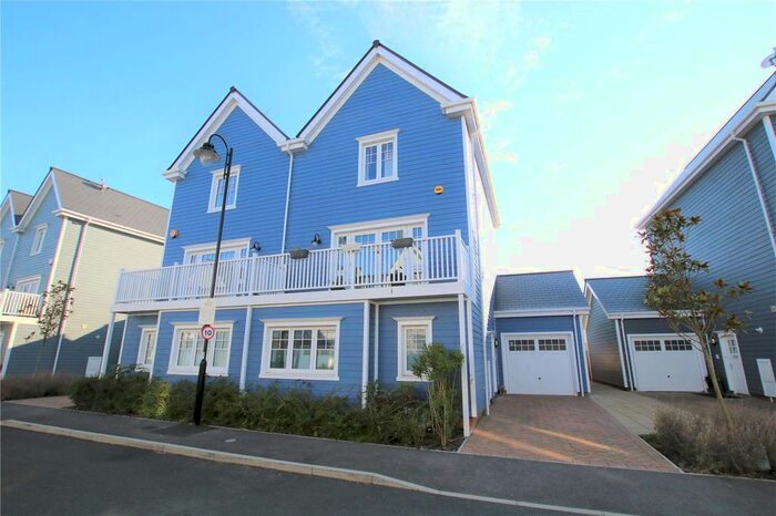 4 Bedroom Semi-Detached House To Rent In Champlain Street, Reading, Berkshire, RG2