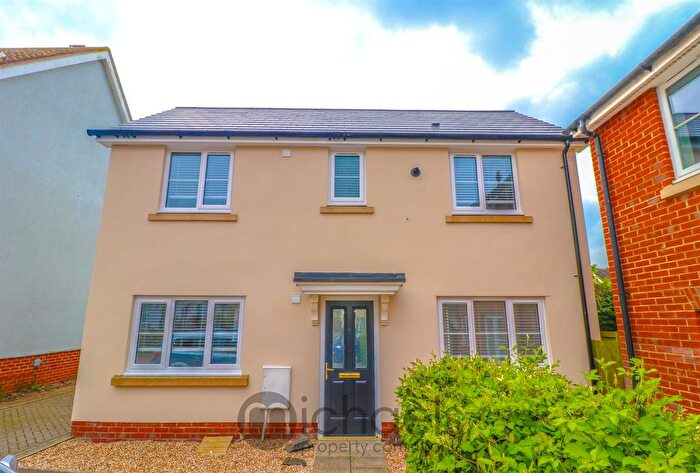 2 Bedroom Detached House To Rent In Dickenson Road, Colchester, CO4