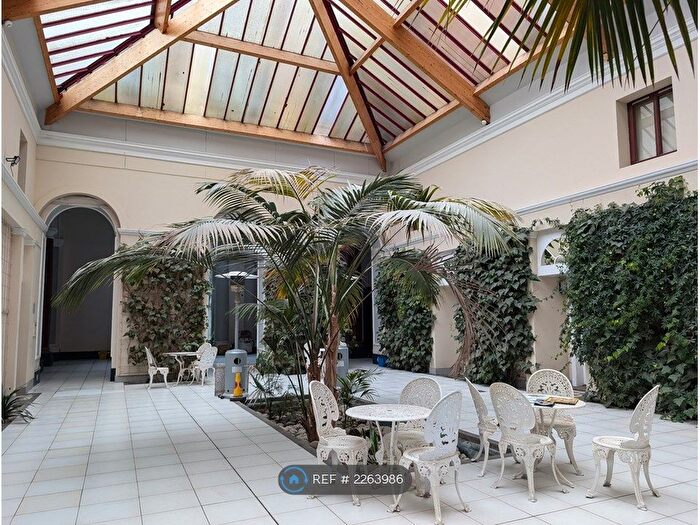 1 Bedroom Flat To Rent In Lynedoch Street, Glasgow, G3