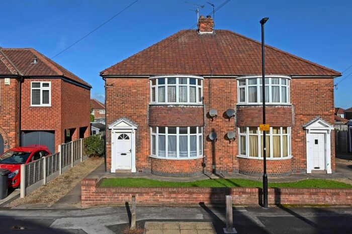 1 Bedroom Flat To Rent In Yearsley Grove, Huntington, York, YO31