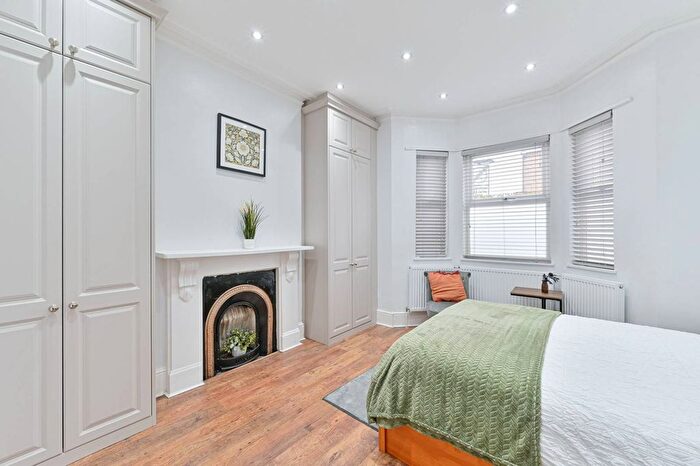 1 Bedroom Flat To Rent In Birchanger Road, Norwood, London, SE25