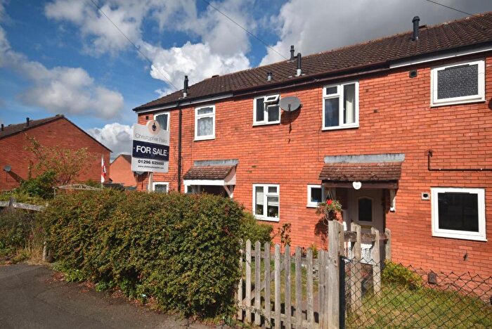 2 Bedroom Terraced House For Sale In Barlow Road, Wendover, Aylesbury, HP22