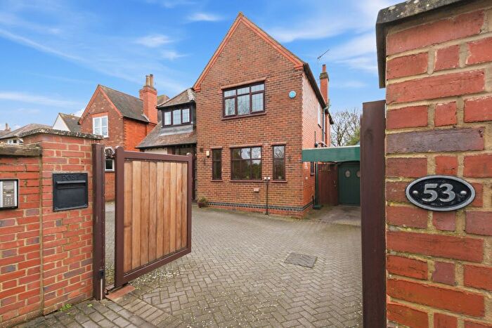 4 Bedroom Detached House For Sale In Bilton Road, Rugby, Warwickshire, CV22