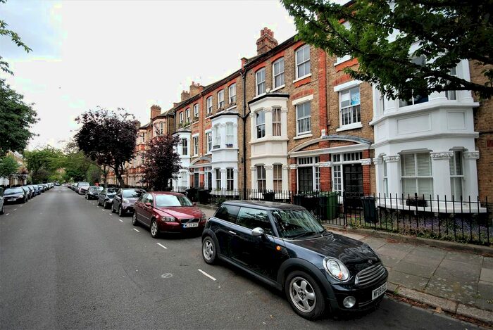 2 Bedroom Flat To Rent In Chester Way, London, SE11