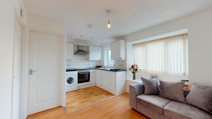 1 Bedroom Flat To Rent In Beardsley Way, London, W3