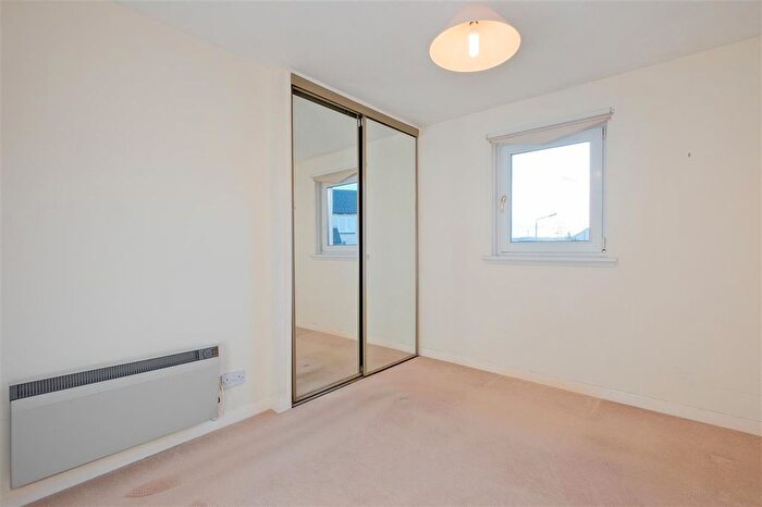 2 Bedroom Terraced House For Sale In Ailsa Court, Hamilton, ML3