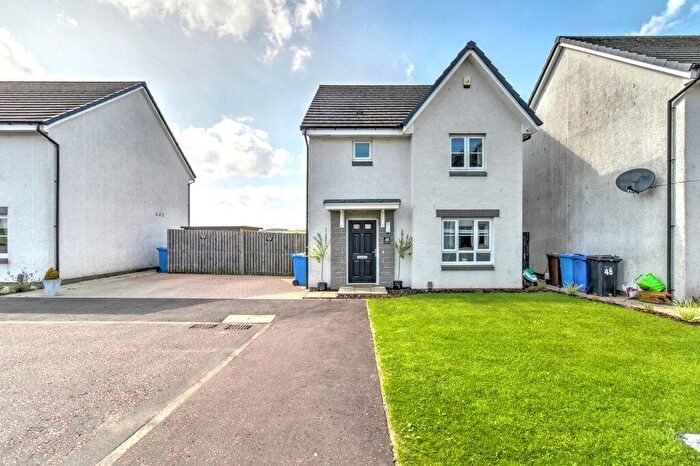 3 Bedroom Detached House For Sale In Kingfisher Avenue, Alexandria, G83