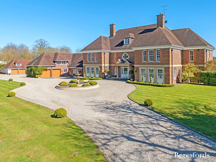 8 Bedroom Detached House For Sale In Beggar Hill, Fryerning, CM4