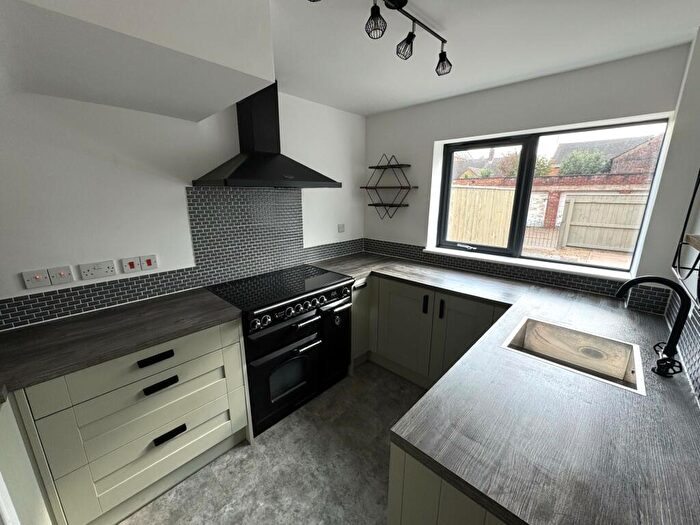 3 Bedroom House To Rent In Princes Street North, Exeter, EX2