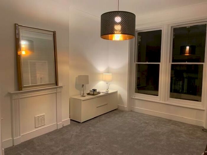 1 Bedroom Flat To Rent In Sinclair Road, London, W14