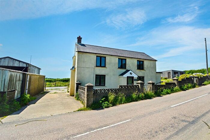 5 Bedroom Detached House For Sale In Soldon Cross - Bradworthy, Devon, EX22