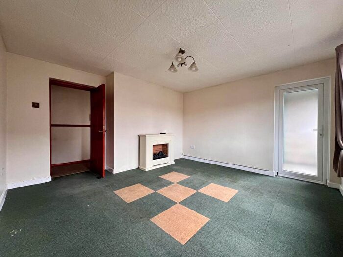 3 Bedroom Flat For Sale In Athelstan Court, Edwin Avenue, London, E6