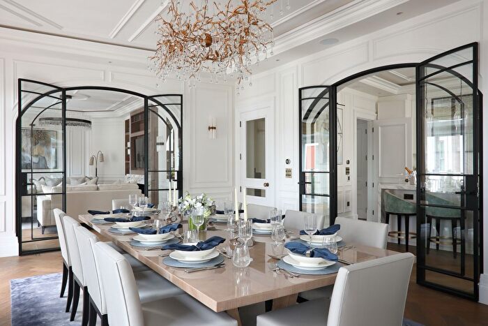 4 Bedroom Flat For Sale In Albert Gate Court, Knightsbridge, London, United Kingdom, SW1X
