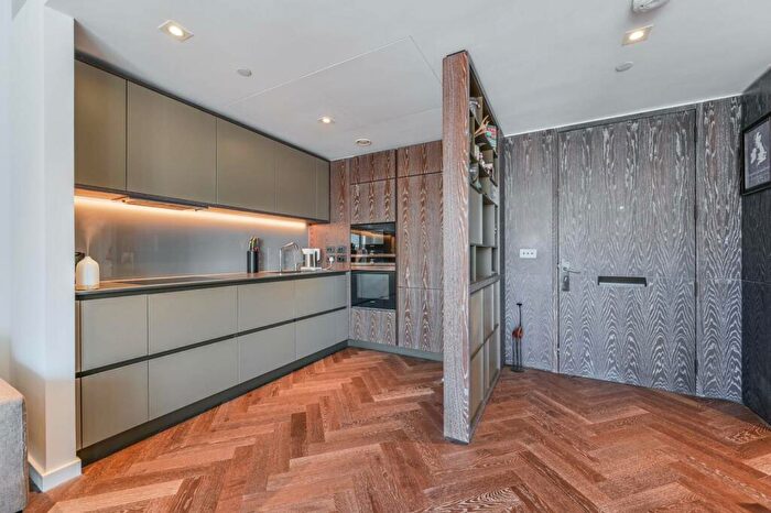 1 Bedroom Flat For Sale In Circus Road West, Battersea Power Station, London, SW11