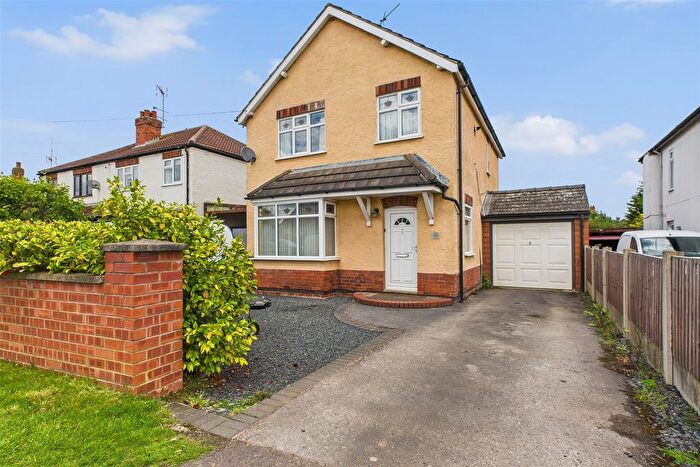 3 Bedroom Detached House For Sale In Long Lane, Farndon, Newark, NG24