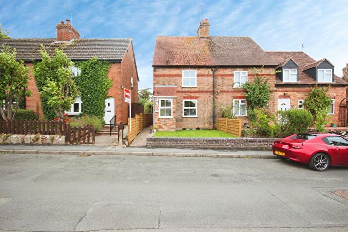 3 Bedroom Terraced House For Sale In Fisher Road, Bishops Itchington, Southam, CV47