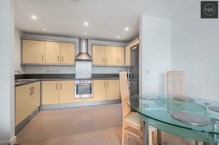 2 Bedroom Apartment To Rent In Memorial Heights, Monarch Way, Newbury Park, Ilford, IG2