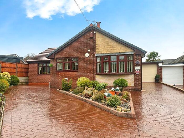3 Bedroom Bungalow For Sale In Turton Close, Seddons Farm, BL8