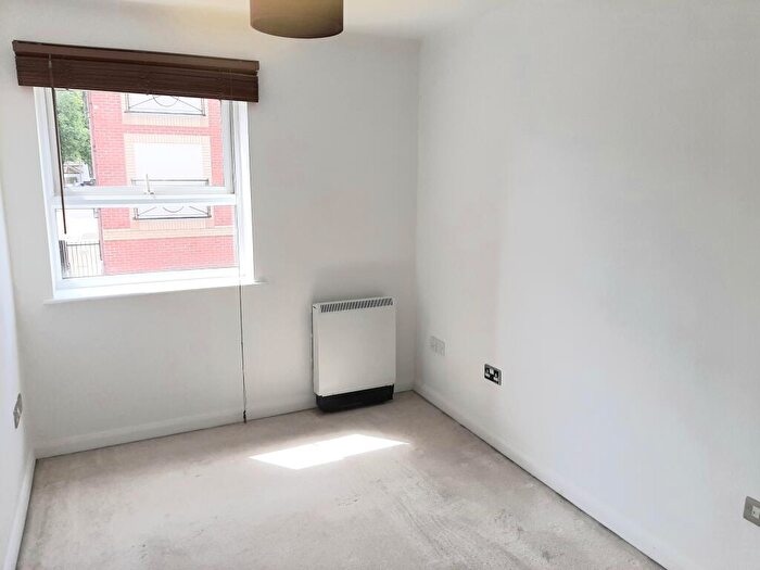 2 Bedroom Flat For Sale In Loughborough Road, West Bridgford, Nottingham, Nottinghamshire, NG2