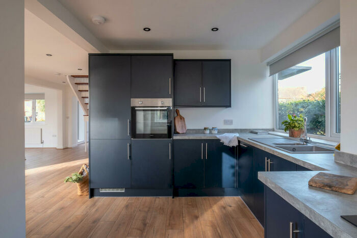 5 Bedroom Detached House To Rent In Hampton Road, Warwick, CV35