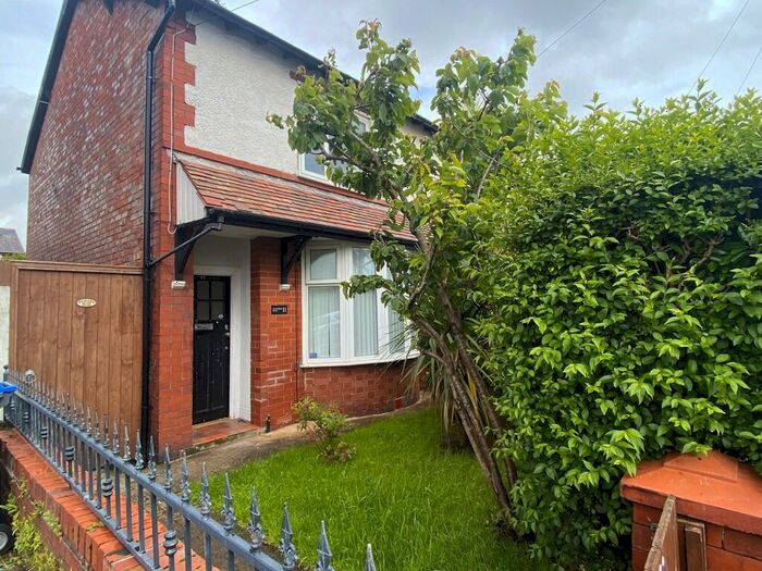 2 Bedroom Semi-Detached House To Rent In Ellesmere Road, FY4