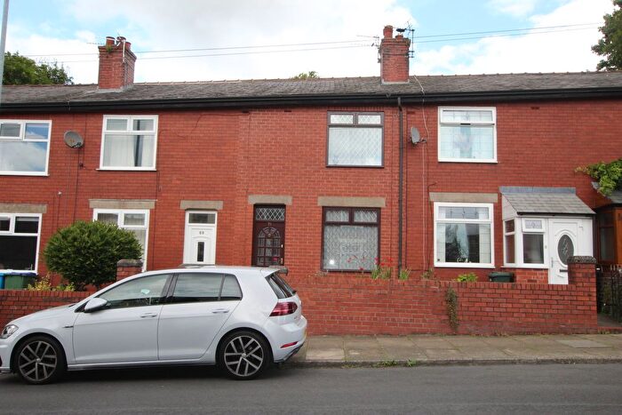 2 Bedroom Terraced House To Rent In King Street, Heywood, Rochdale, OL10