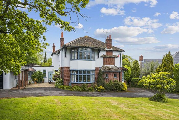 5 Bedroom Detached House For Sale In Over Lane, Almondsbury, Bristol, BS32