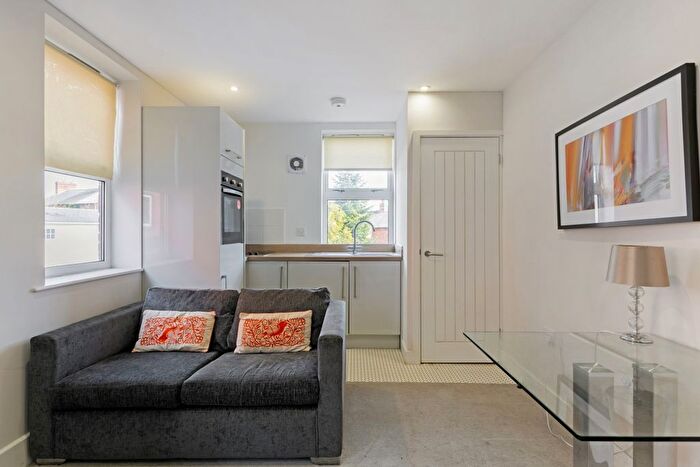 1 Bedroom Flat To Rent In Arden Street, Stratford-Upon-Avon, CV37