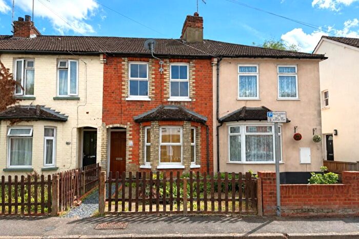 2 Bedroom Terraced House To Rent In Woking, Surrey, GU21