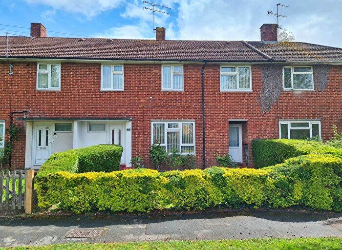 4 Bedroom Terraced House For Sale In Windrush Road, Millbrook, SO16