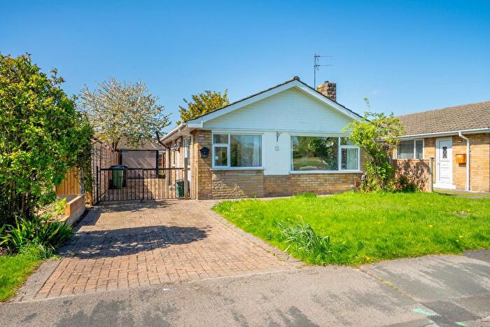 3 Bedroom Detached Bungalow For Sale In Vanbrugh Drive, York, YO10