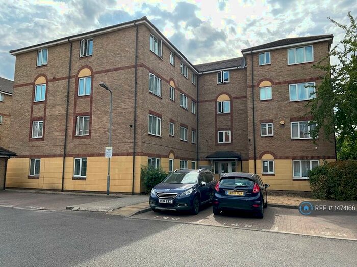 2 Bedroom Flat To Rent In Culpepper Close, London, N18
