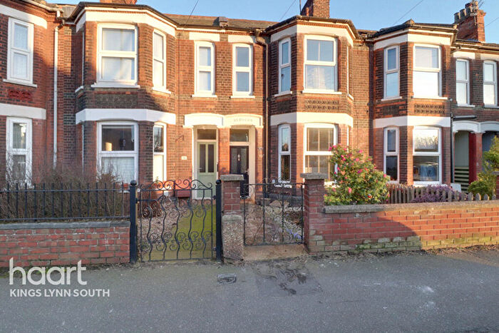 3 Bedroom Terraced House For Sale In Tennyson Avenue, King's Lynn, PE30