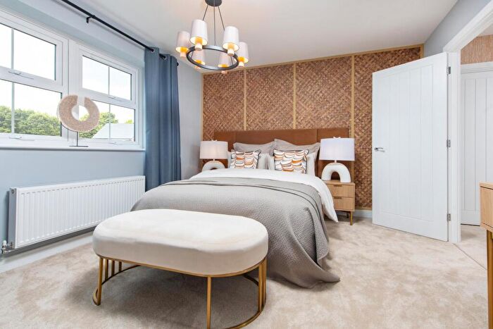 4 Bedroom Detached House For Sale In Winchester Road, Boorley Green, Botley, SO32