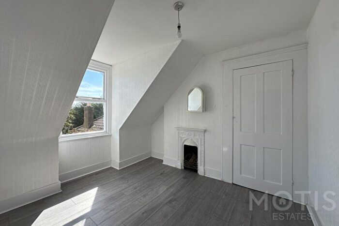 3 Bedroom Maisonette To Rent In Canterbury Road, Folkestone, CT19