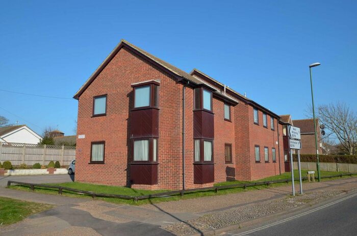 1 Bedroom Flat To Rent In Seawood House, Stocks Lane, PO20